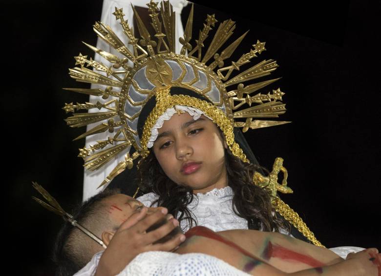 El Jueves Santico fue una de las procesiones más importantes. 300 niños participaron del evento. FOTOs juan antonio sánchez 