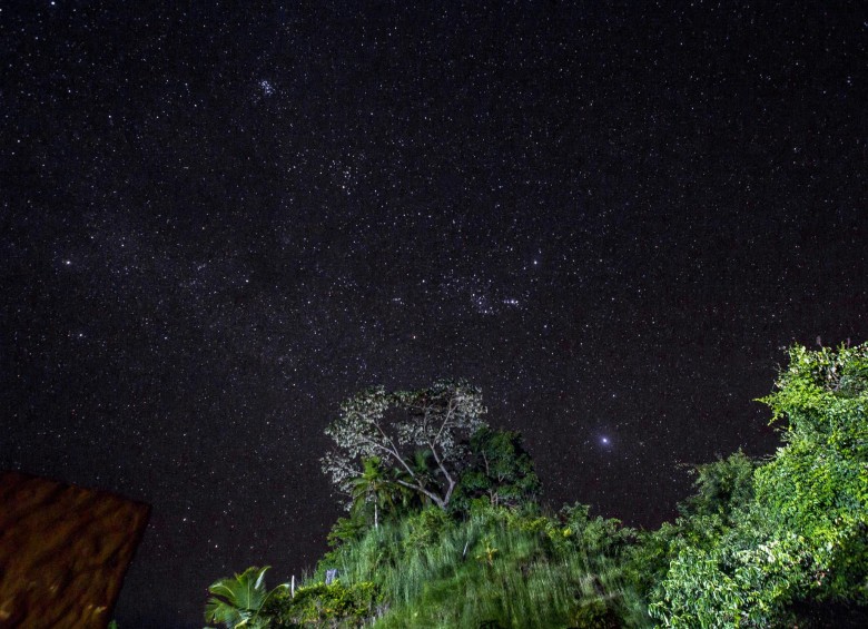 La ISS se ve como una estrella que se mueve. FOTO Archivo 