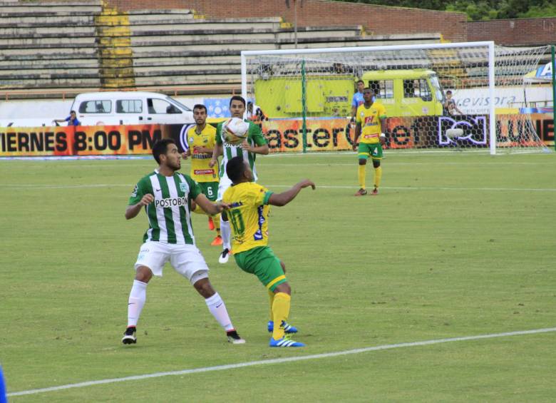 El volante Juan Pablo Nieto tuvo una destacada participación en el triunfo 1-0 de Nacional sobre Huila. FOTO colprensa