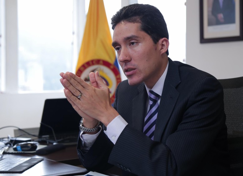 Luis Fernando Mejía, director de Fedesarrollo, entidad que mensualmente realiza la encuesta a los analistas. FOTO: Colprensa.