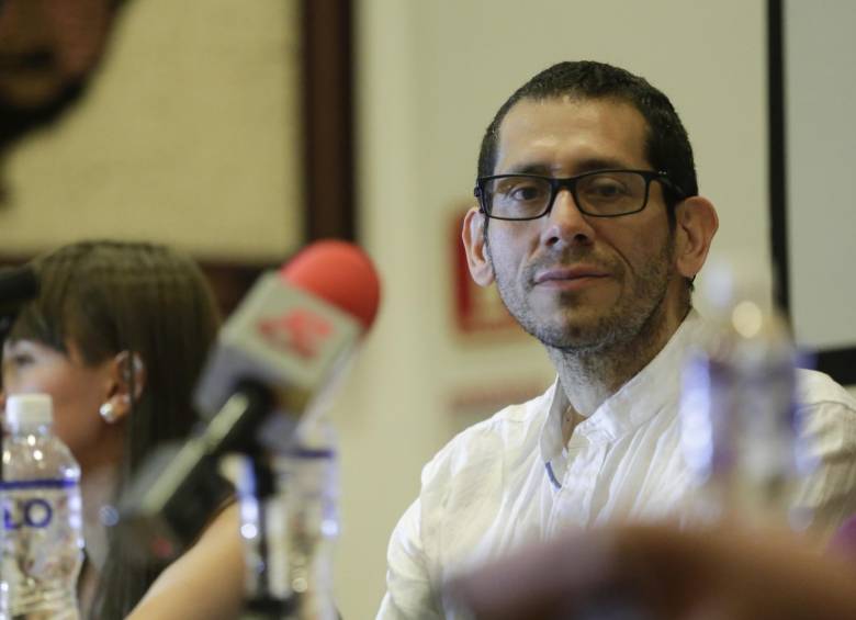 El abogado del sociólogo colombiano Miguel Ángel Beltrán, absuelto del delito de rebelión por unos supuestos vínculos con las Farc. FOTO COLPRENSA