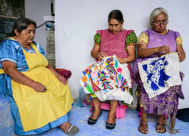 Carolina Herrera tiene indignados a indígenas mexicanos 