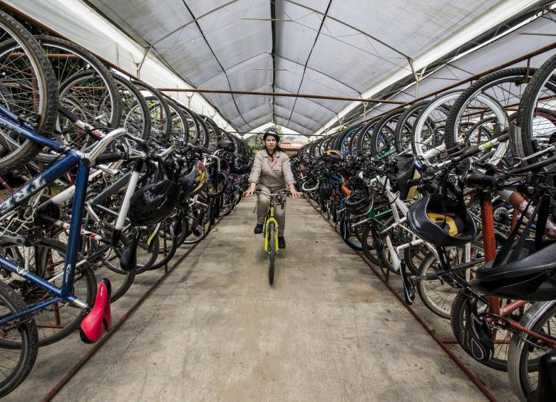 En Amalfi y La Ceja, la vida rueda en ciclas