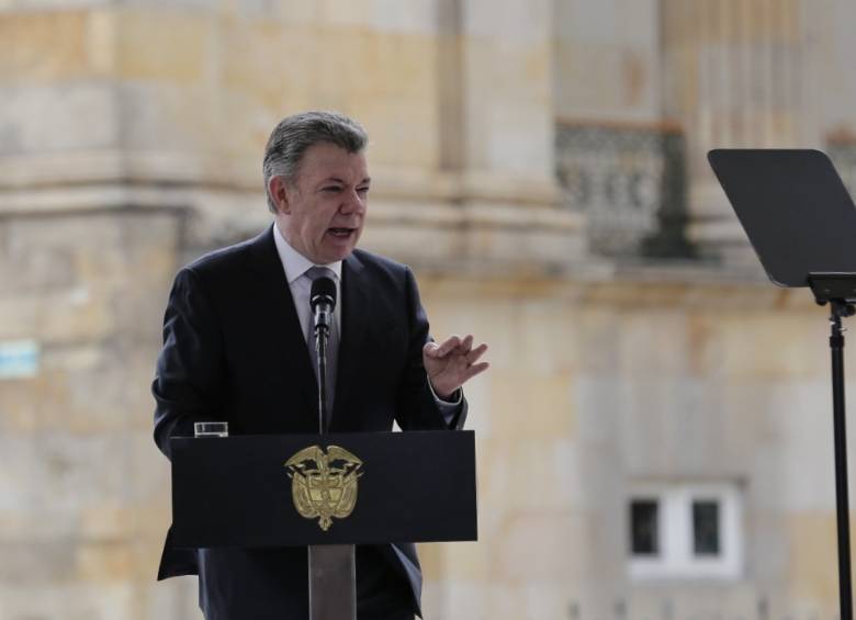 Si el presidente Santos quiere salir del país durante el próximo año debe pedir autorización al Senado. FOTO: Colprensa