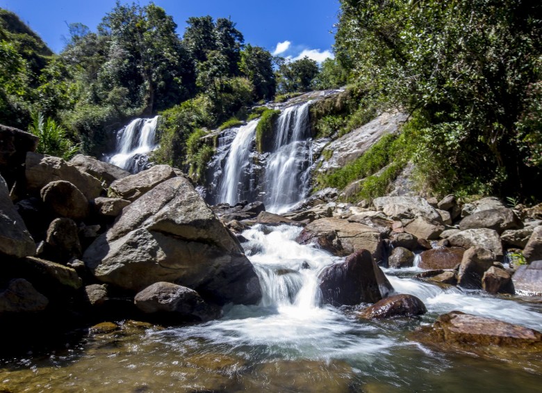 La cascada Matasanos, en el municipio de Concepción, hace parte del Distrito Regional de Manejo Integrado San Pedro, declarado como área protegida en 2018. FOTO Juan antonio sánchez