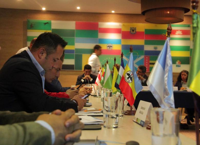 Primera mesa de trabajo gestores departamentales de riesgo encabezada por la Federación Nacional de Departamentos en el 2017. FOTO: Colprensa