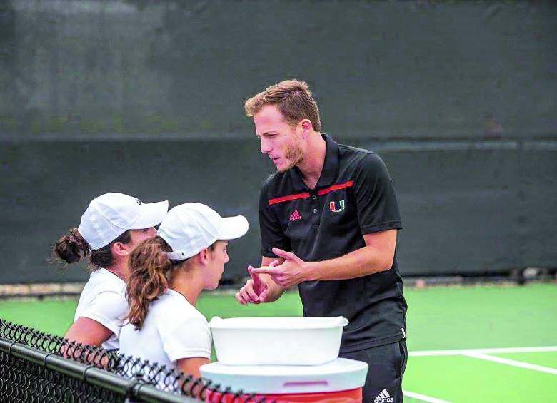 En el verano de 2006 Sergio Vélez emigró a Estados Unidos y allá se formó como entrenador. Otra de las metas que se propuso es trabajar con tenistas jóvenes en Colombia. FOTO cortesía S. Vélez