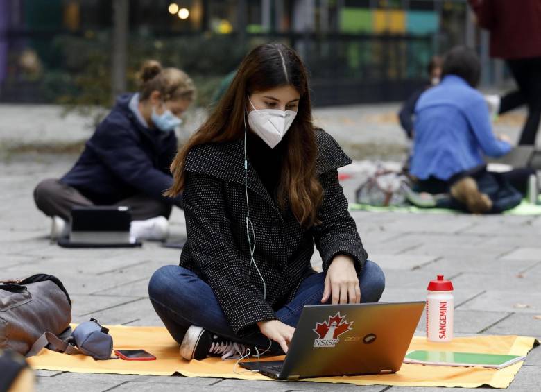 Las medidas restrictivas para colegios en Italia afectan a 3,7 millones de alumnos. FOTO: EFE