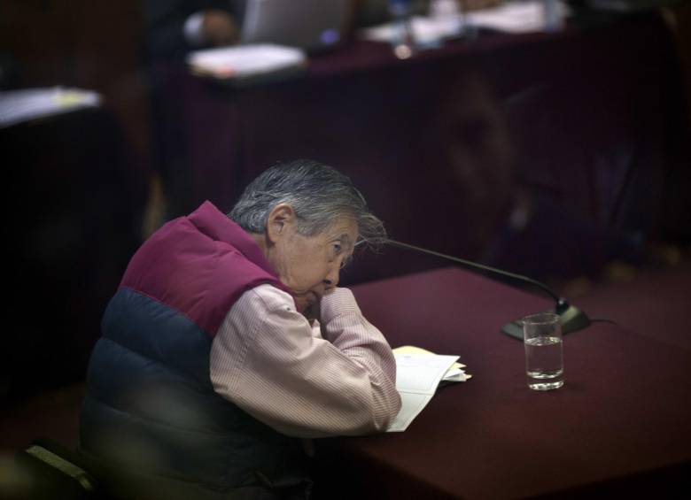 Fujimori, de 75 años, fue condenado en 2009 a 25 años de cárcel. FOTO ARCHIVO-AP.