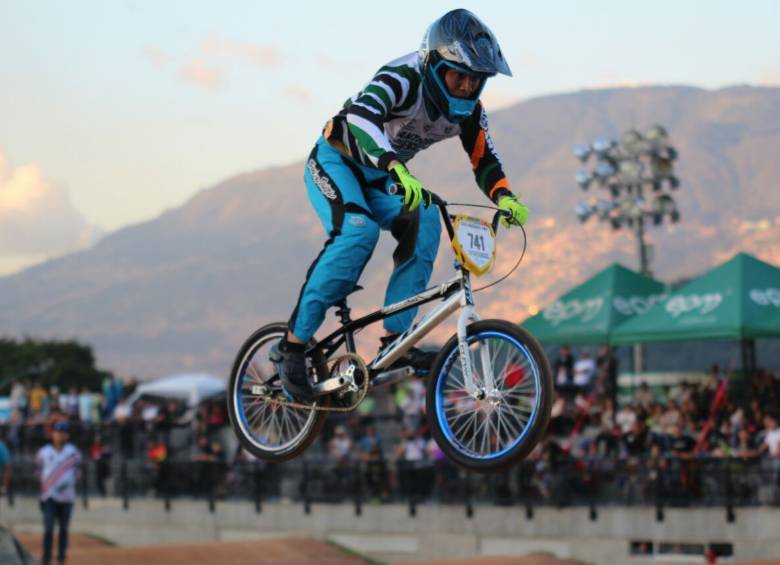 Diego Arboleda mostró su clase y ganó la élite por tiempos, ante rivales de categoría como Oquendo y Ramírez. FOTO Cortesía GW