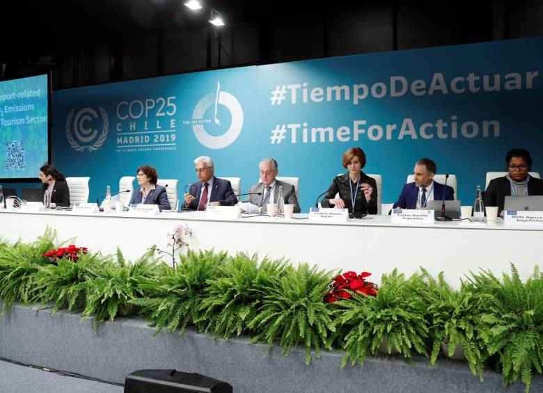 Panel “Transformando el turismo para la acción climática” celebrado en el marco de la segunda jornada de la 25 Conferencia de las Partes del Convenio Marco de Naciones Unidas sobre Cambio Climático (COP) bajo el lema “Tiempo de actuar”. Foto: EFE