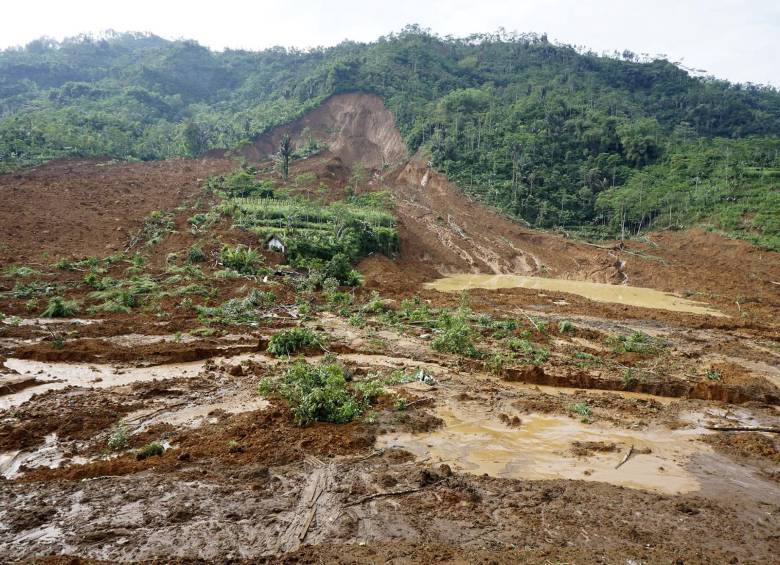 Las precipitaciones de temporada causan frecuentes deslizamientos e inundaciones todos los años en Indonesia. FOTO AP