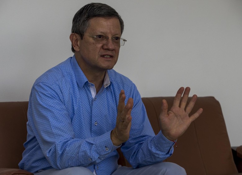 Suárez está como gobernador encargado tras la detención domiciliaria del titular, Aníbal Gaviria. FOTO JULIO CÉSAR HERRERA