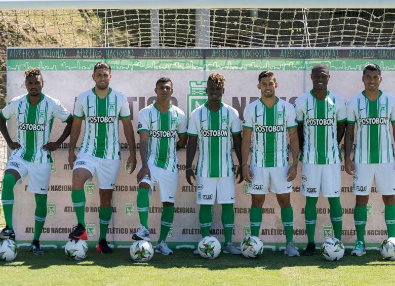 De izquierda a derecha: Gustavo Torres, Diego Braghieri, Estéfano Arango, Déinner Quiñones, Andrés Andrade, Fabián González Lasso y Jéfferson Duque. FOTO @nacionaloficial