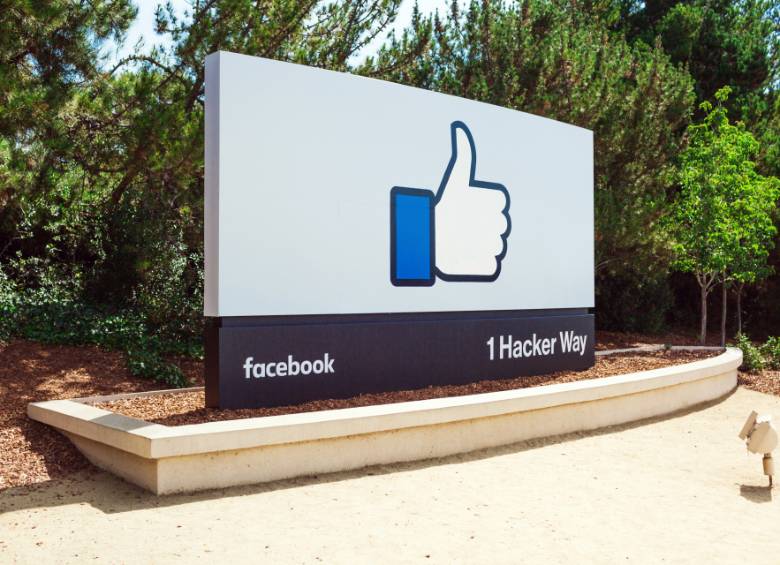 Señan de la entrada principal a Facebook HQ. FOTO: Cortesía Facebook.
