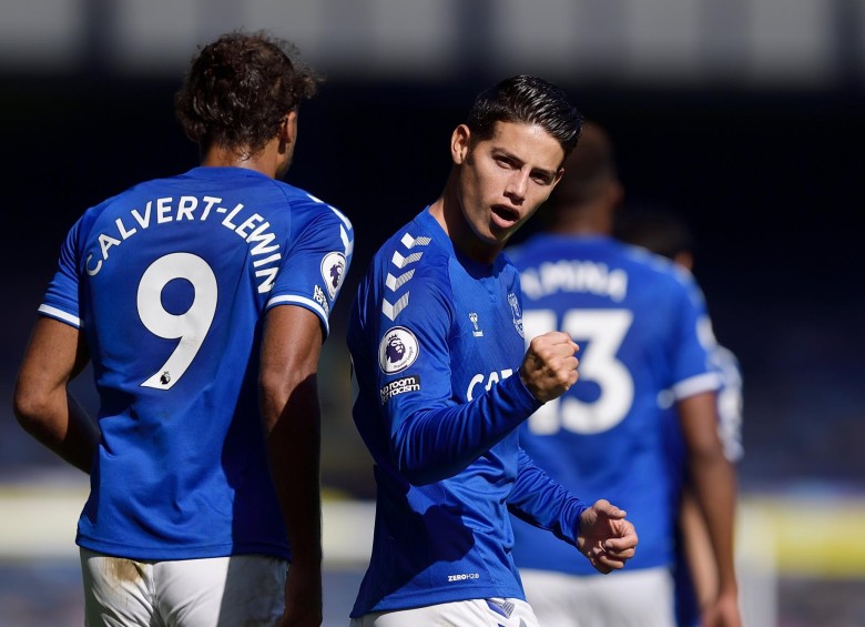 James Rodríguez anotó un tanto en su primer partido con el Everton en la Premier League. FOTO CUENTA OFICIAL DE TWITTER @EVERTONESP