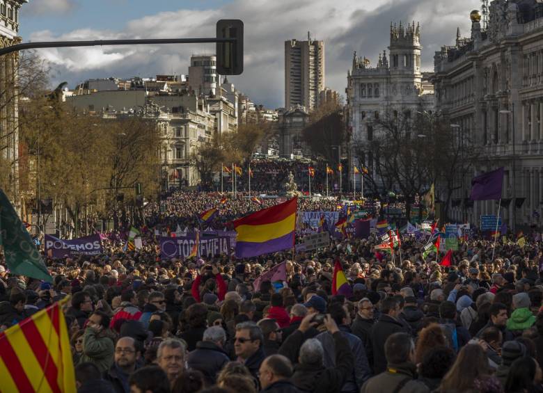 Más de 200 buses viajaron de diferentes ciudades de España para la marcha. FOTO AP
