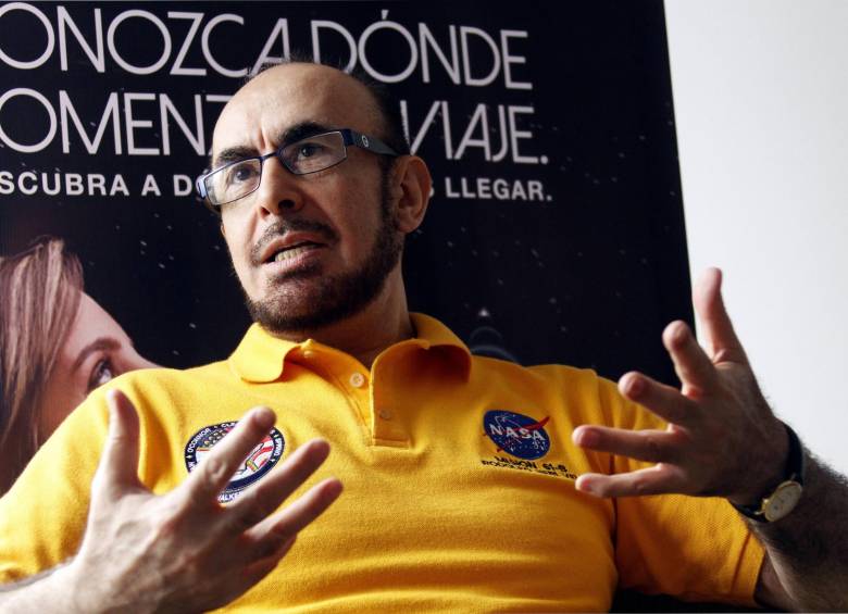 El astronauta mexicano es conferencista internacional y ha escrito varios libros sobre ingeniería. FOTO Donaldo Zuluaga
