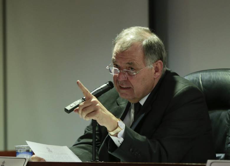 El Procurador General de la Nación, Alejandro Ordóñez, le solicitó al Congreso de la República que realice una audiencia pública sobre lindaje de los acuerdos de paz. FOTO COLPRENSA