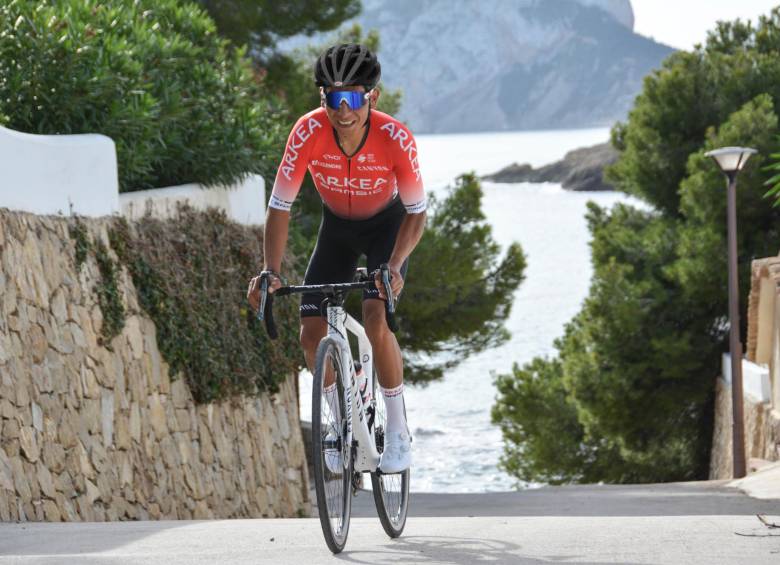 Nairo correrá el Tour La Provence (Francia) del 13 al 16 de febrero. FOTO TOMADA DE TWITTER @Arkea_Samsic