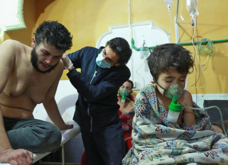 Las más recientes denuncias de ataques químicos se dieron en el suburbio de Guta, en Damasco, actualmente bombardeado por el régimen. FOTO AFP