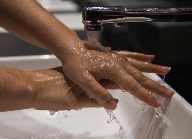 Lavarse las manos es la mejor manera de prevenir. Foto: Julio Herrera