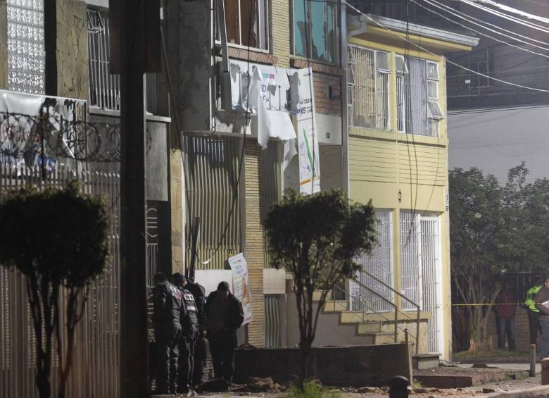 La Policía Metropolitana de Bogotá confirmó que se trató de un petardo de bajo nivel. FOTO COLPRENSA. 