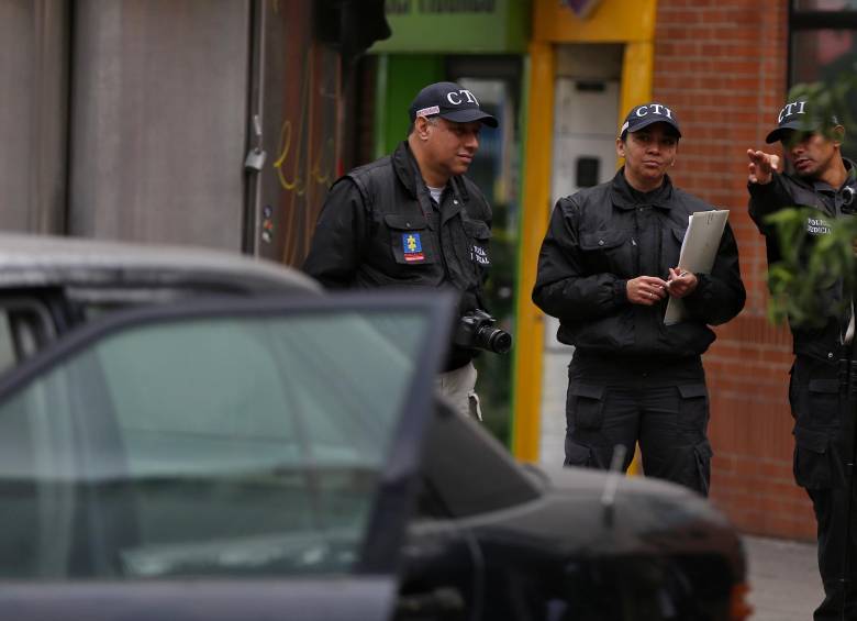 Personal del CTI de la Fiscalía reconstruyó la escena del crimen. FOTO COLPRENSA