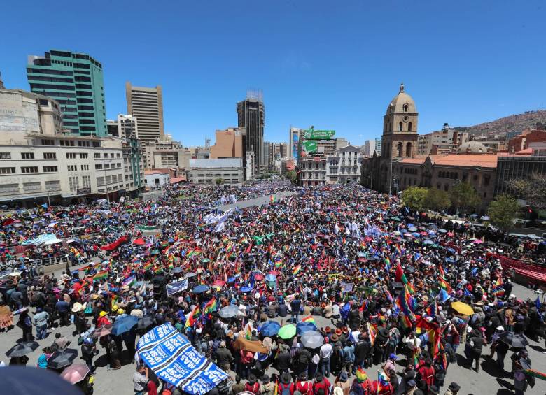 Las manifestaciones a favor y en contra de Evo Morales continúan. FOTO EFE