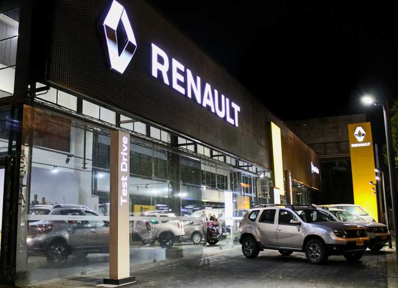 En la nueva sede física y en el concesionario digital encontrará también su nuevo servicio Renault Pro+ para empresas. FOTO CORTESÍA