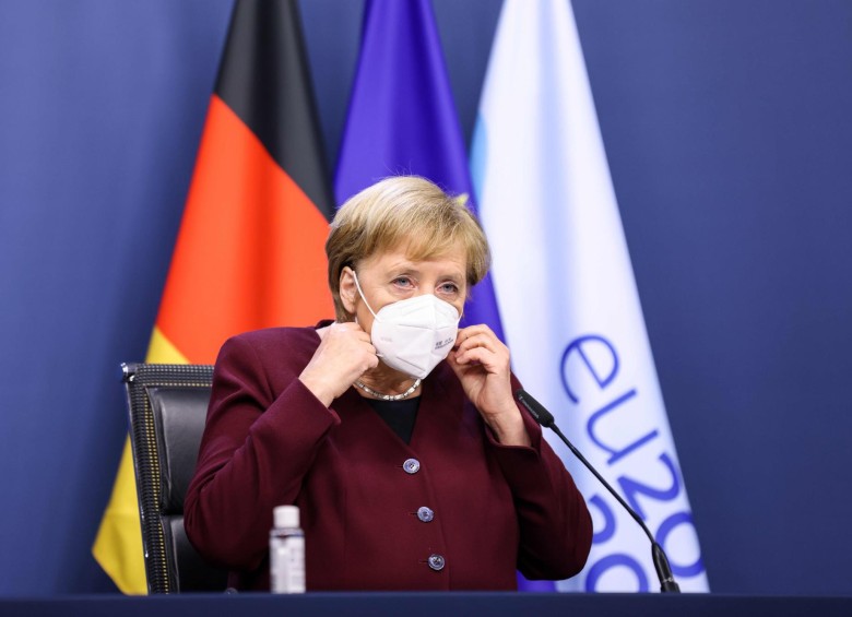 Quédense en casa siempre que sea posible”, dijo este sábado la canciller alemana Angela Merkel a sus conciudadanos. Foto: AFP