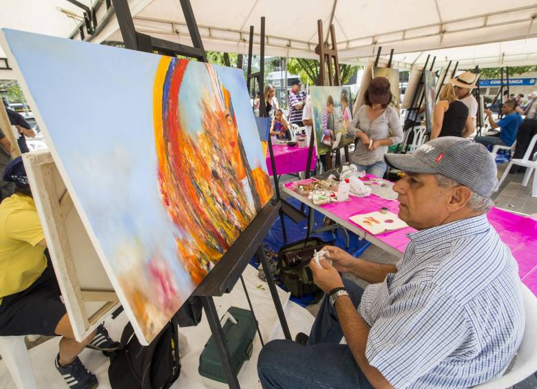 Arte vivo es el nombre de la actividad. Después de la Débora, pasará a colegios, donde habrá talleres. FOTO Esteban Vanegas