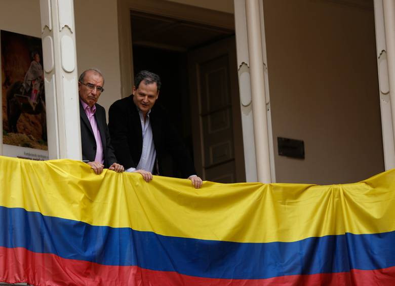 Los negociadores de paz del Gobierno se reúnen a esta hora con los representantes del ‘No’ en el Ministerio de Interior. FOTO Colprensa