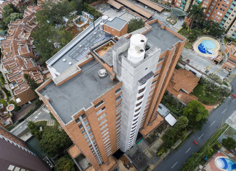Según confirmó la Alcaldía, el edificio Bernavento será demolido. FOTO ESTEBAN VANEGAS