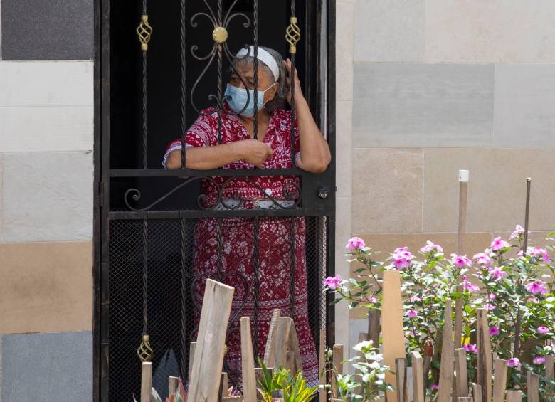 Presidente Duque deberá flexibilizar el aislamiento de los adultos mayores. FOTO: Edwin Bustamante