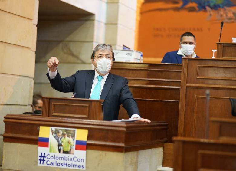 A finales de octubre, el Senado también realizará el debate de moción de censura contra el ministro Carlos Holmes Trujillo. FOTO Colprensa