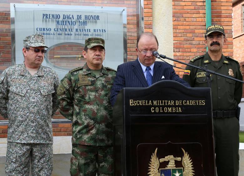  El ministro de Defensa, Luis Carlos Villegas confirmó este nuevo operativo contra las Farc. FOTO CORTESÍA