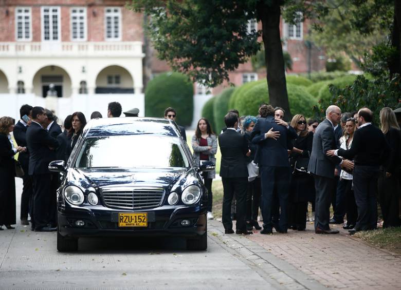 Despiden en Bogotá a Álvaro Castaño Castillo
