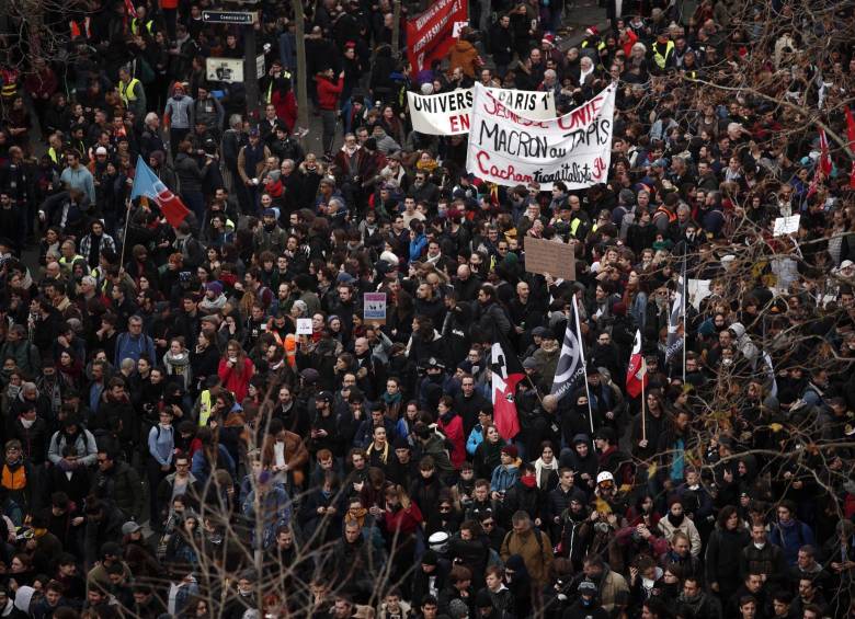Protestas contra reforma al sistema de pensiones en Francia. FOTO: EFE