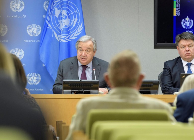 El secretario general de la ONU, António Guterres, y el secretario de la OMM, Petter Taalas. FOTO EFE