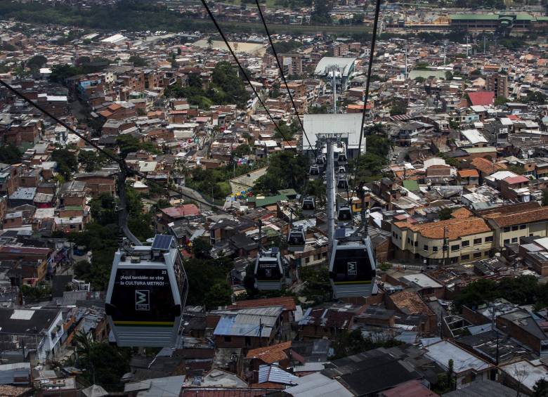 Metrocable de la línea K cumple 15 años de uso, estaciones entre Acevedo y la de Santo Domingo Savio. FOTO: Julio César Herrera Echeverri