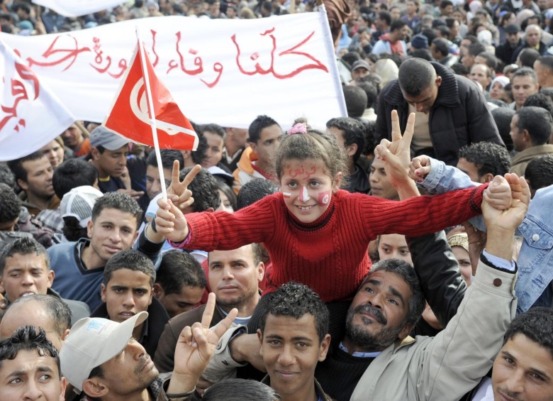 Los tunecinos celebraron en 2011 el derrocamiento del entonces dictador Ben Alí, en la llamada Revolución de los Jazmines. FOTO afp