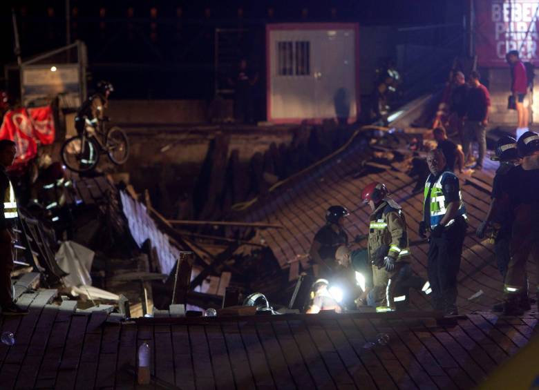 Desplome puente durante festival O Marisquiño en España. FOTO: EFE