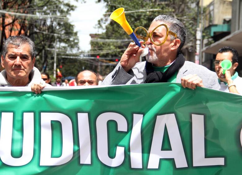 Pese a paro, funcionarios saldrán a vacaciones