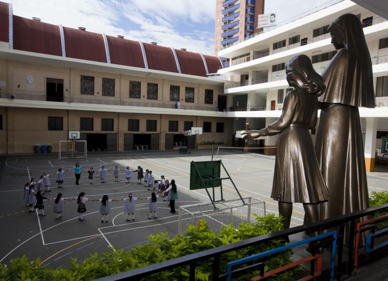 El Colegio María Auxiliadora Llegó A 100 Años De Enseñanzas