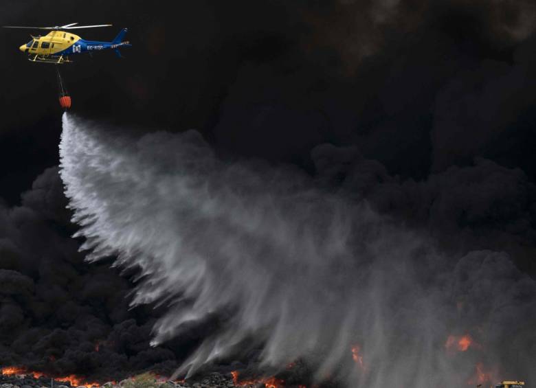 Un incendio generado en el mayor vertedero de neumáticos de Europa, situado en la localidad de Seseña. FOTO AFP