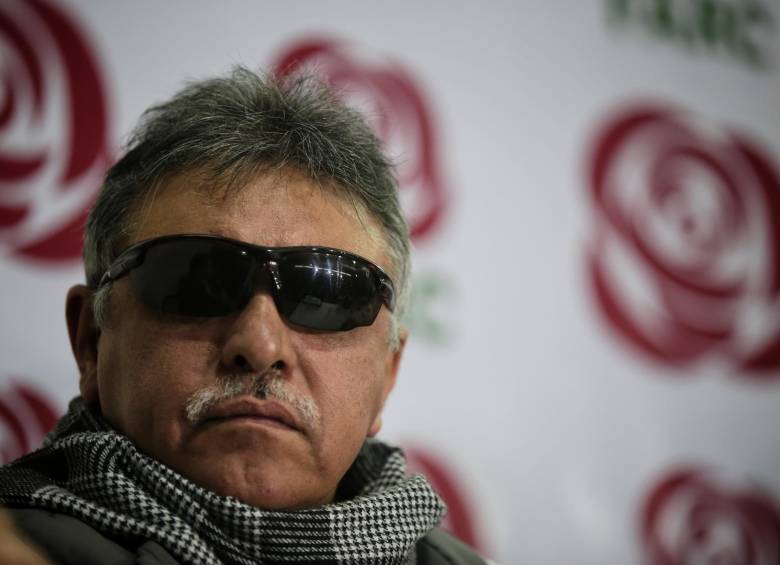 Bogotá, 16 de noviembre de 2017. Declaraciones de las FARC sobre el fallo de la corte constitucional sobre el fallo de la JEP. En la foto: Jesús Santrich. (Colprensa - Luisa González).