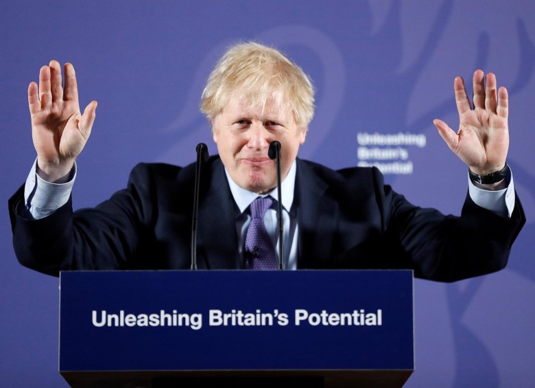 Ante periodistas y embajadores, el primer ministro británico, Boris Johnson, manifestó que buscará un trato de libre comercio que establezca una relación comercial sólida con Europa. FOTO AFP