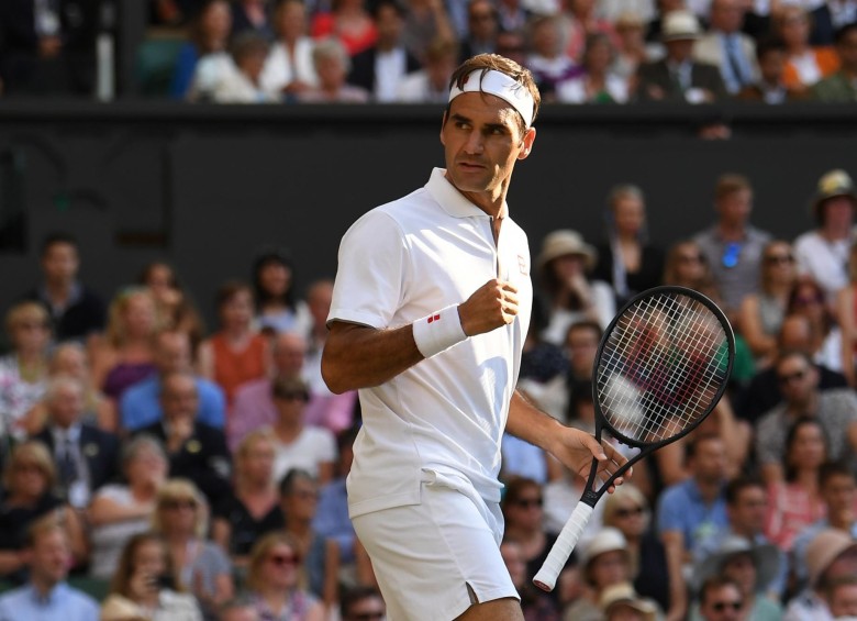 El suizo celebra su paso a la final de Wimbledon, en la que se medirá ante Novak Djokovic. FOTO AFP