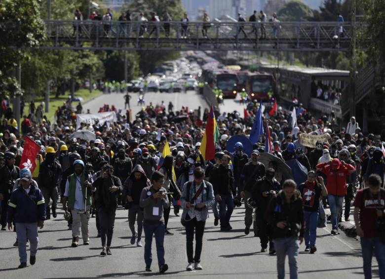 Este jueves se presentó otra manifestación en vía pública en medio del Paro Nacional. Foto: Colprensa